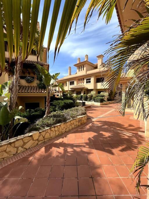 Apartamento en Resort de lujo Isla del Fraile PISCINAS Y JARDINES exuberantes
