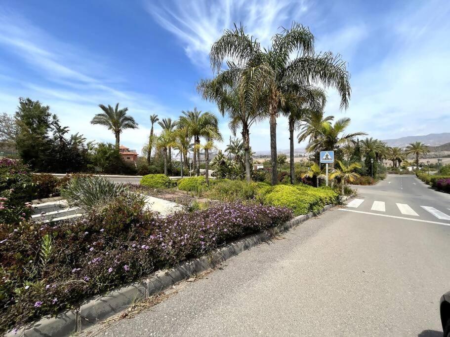 Apartamento en Resort de lujo Isla del Fraile PISCINAS Y JARDINES exuberantes
