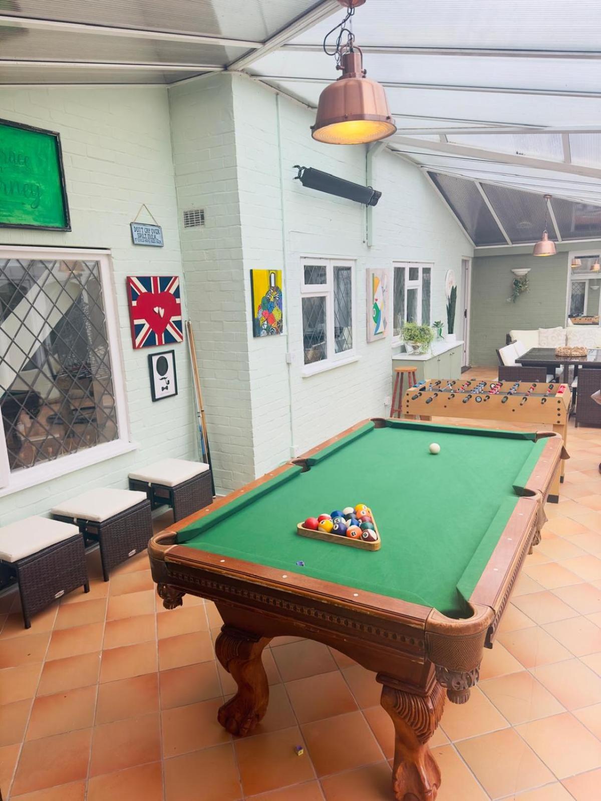 Luxury Ascot-Art Cottage, Royal Racecourse, Wentworth Golf