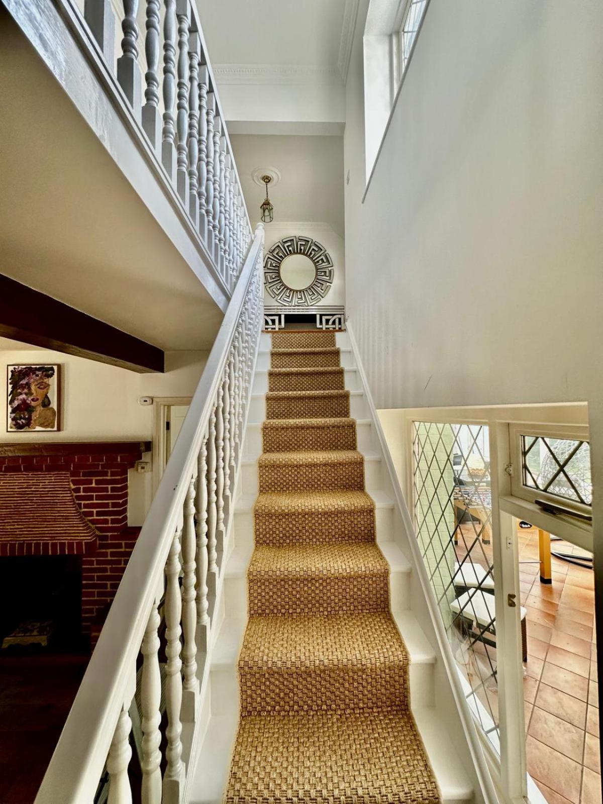 Luxury Ascot-Art Cottage, Royal Racecourse, Wentworth Golf