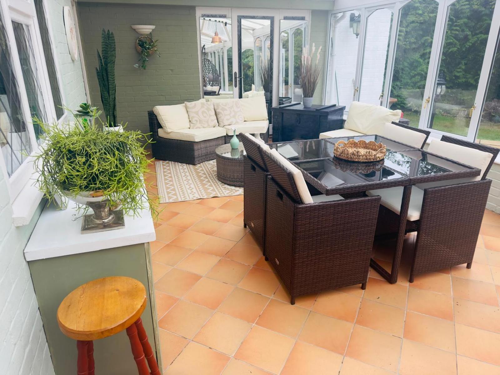 Luxury Ascot-Art Cottage, Royal Racecourse, Wentworth Golf