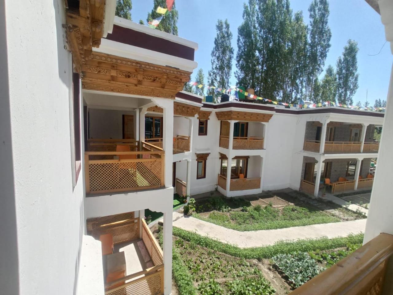 Photo 14