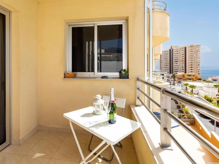 Cozy Apartment Playa Paraiso, Pool