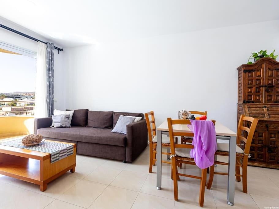Cozy Apartment Playa Paraiso, Pool