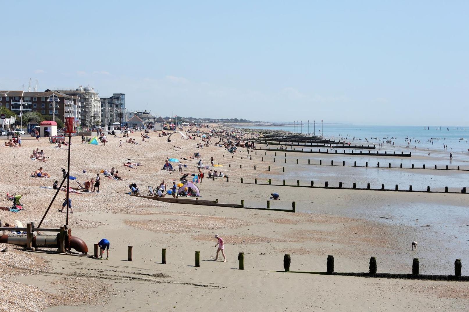 Two bed Apartment with Sea Views in Bognor Regis view 3