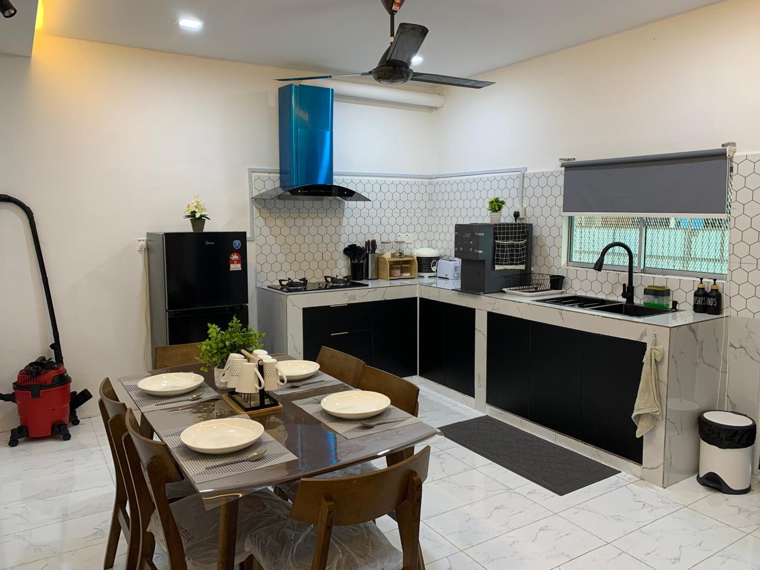 Guesthouse With Seaview Anekayangan Tawau Guesthouse
