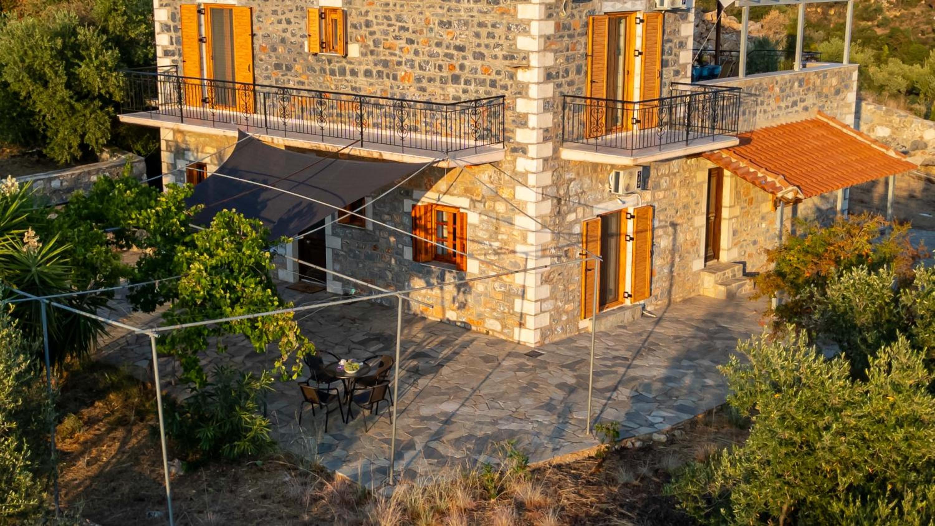 Theasea Houses
