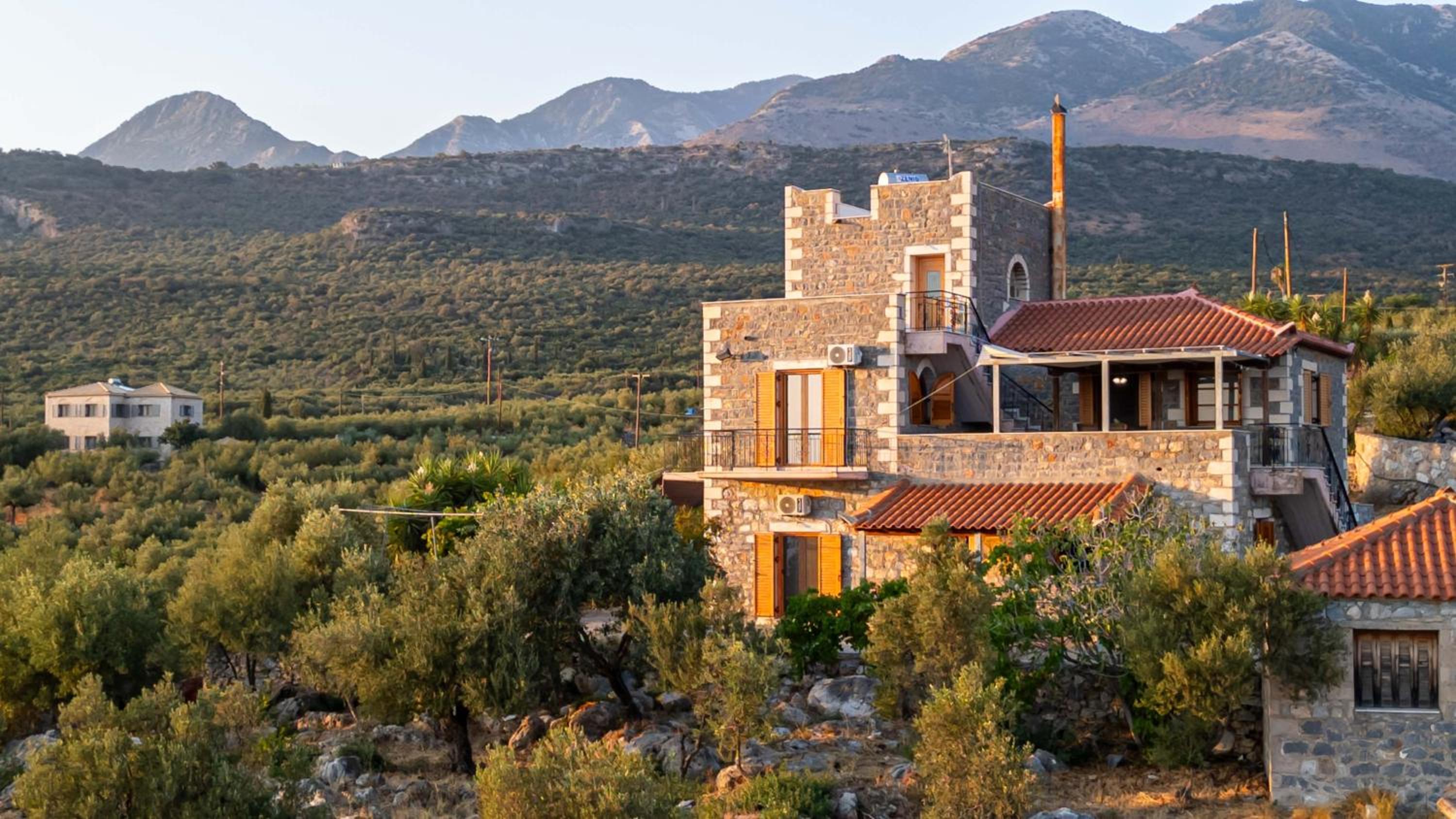 Theasea Houses