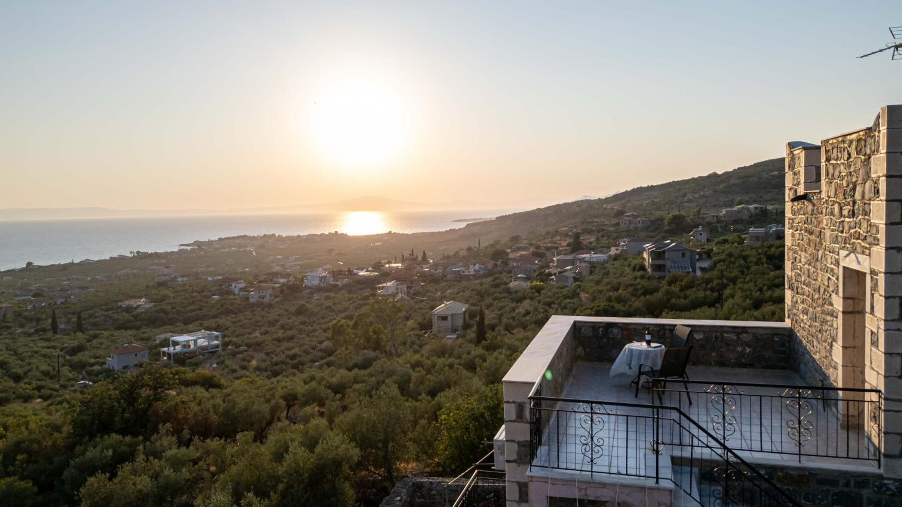 Theasea Houses