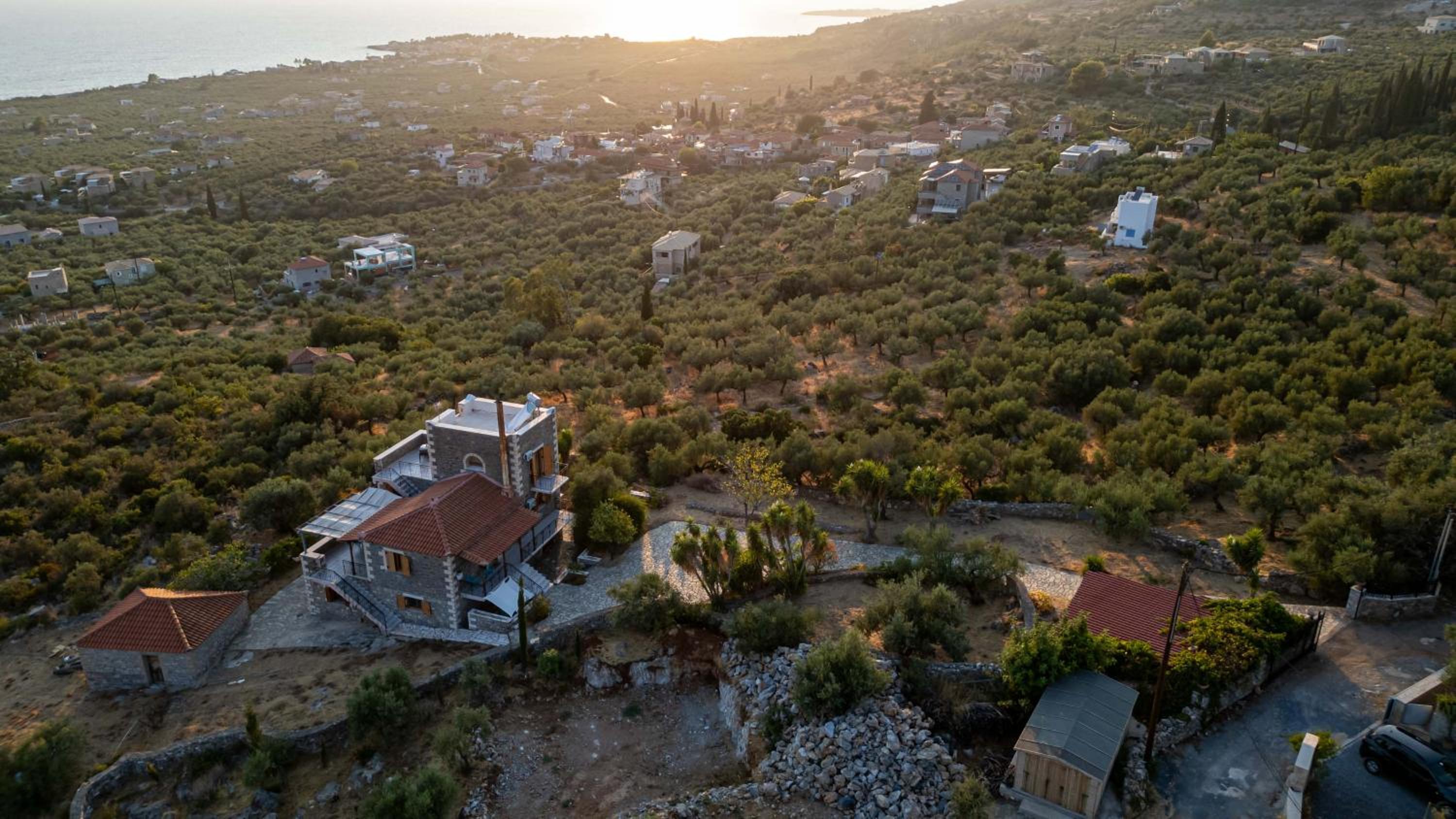 Theasea Houses