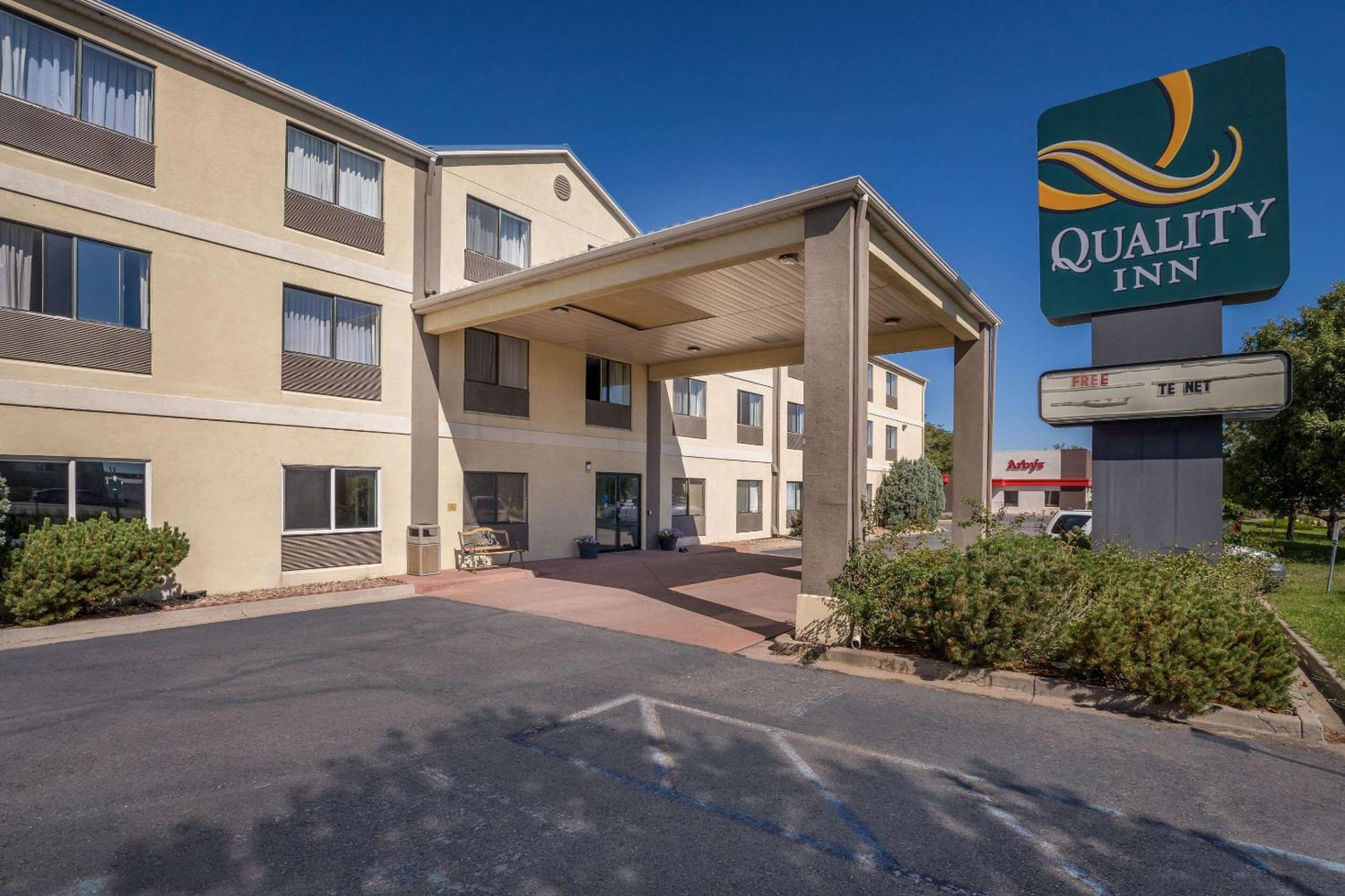 Quality Inn Denver Northeast Brighton view 3