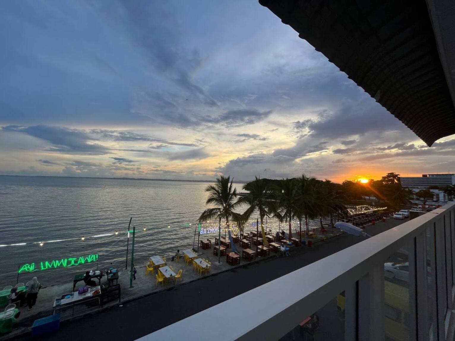 Guesthouse With Seaview Anekayangan Tawau Guesthouse