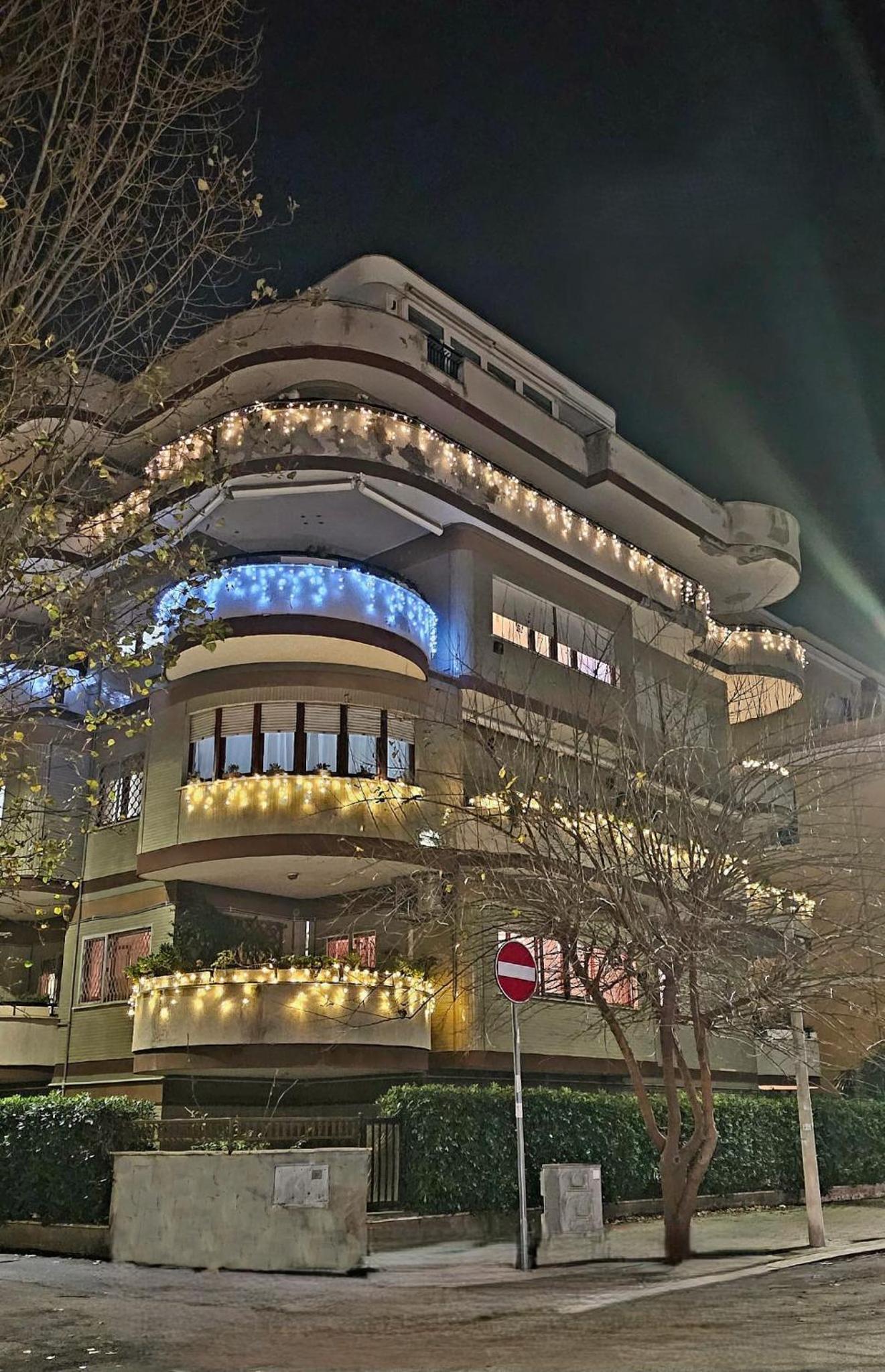 Lux Beach Apartment BLACK