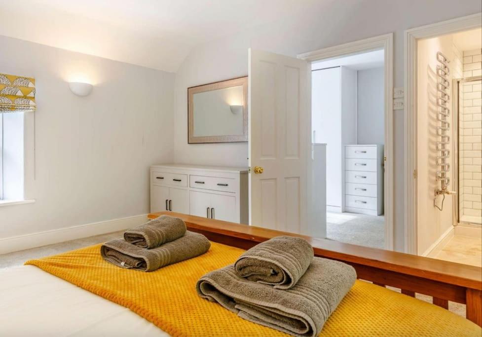 Beautiful Country Cottage Set In A Stunning Woodland With Parking at 'The Old Cottage Farmhouse' view 3