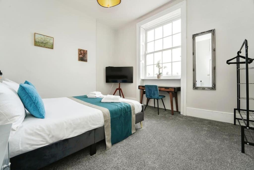 La Galerie - Stunning Regency Apartment in Montpellier view 4