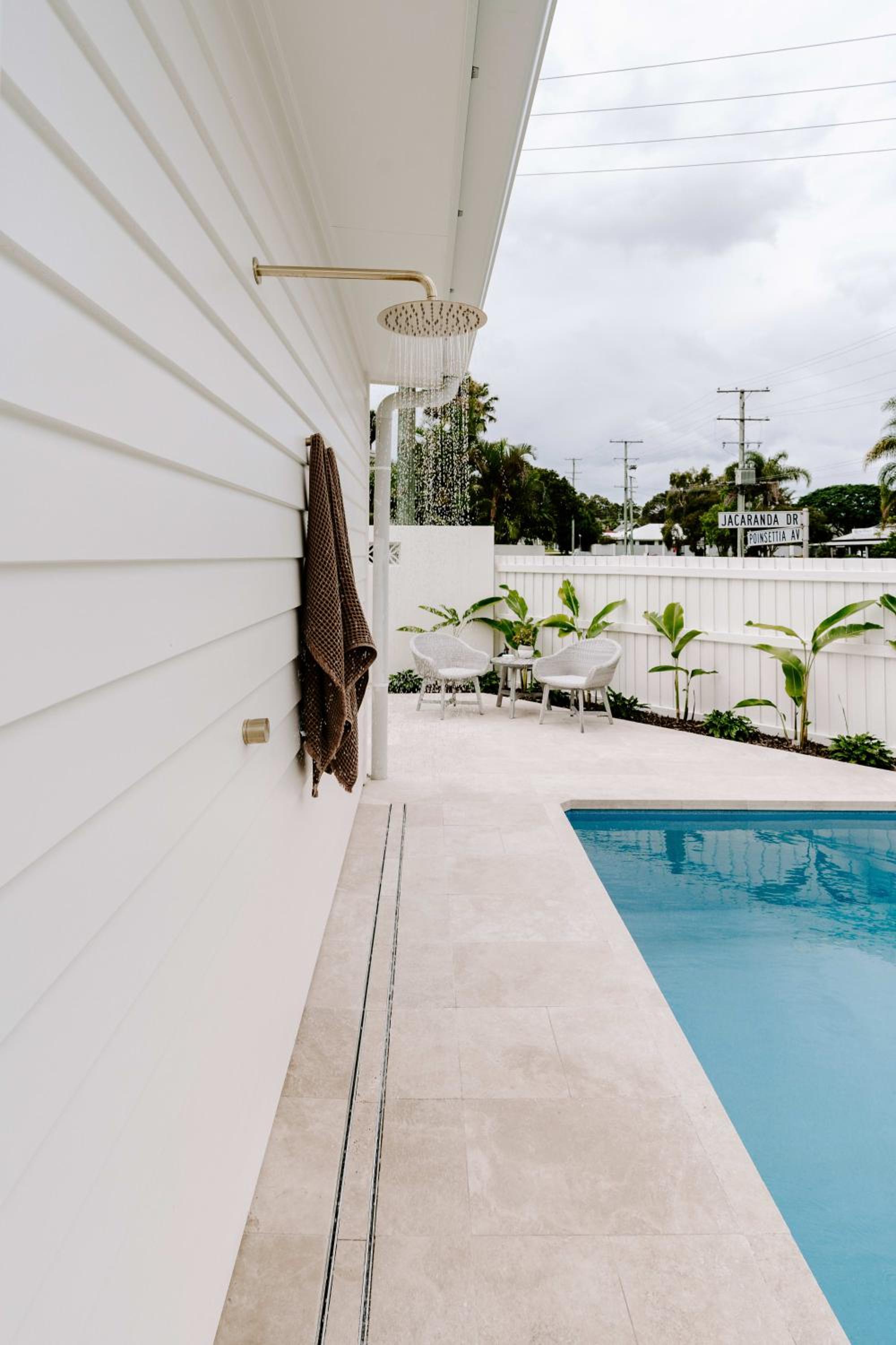 Coastal Chic Poolside Villa- Pet Friendly