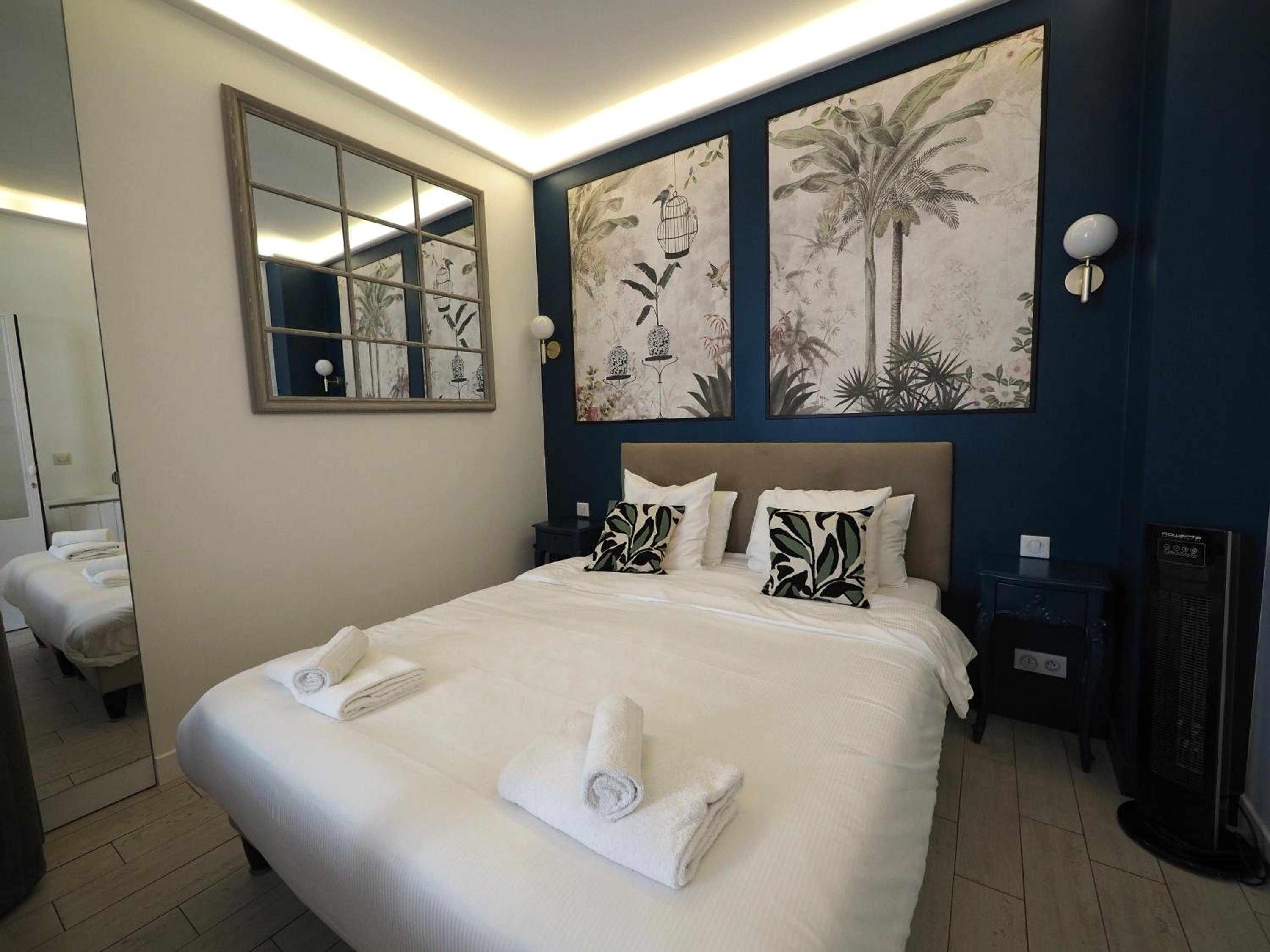 Saint Germain Elegant ChicSuites