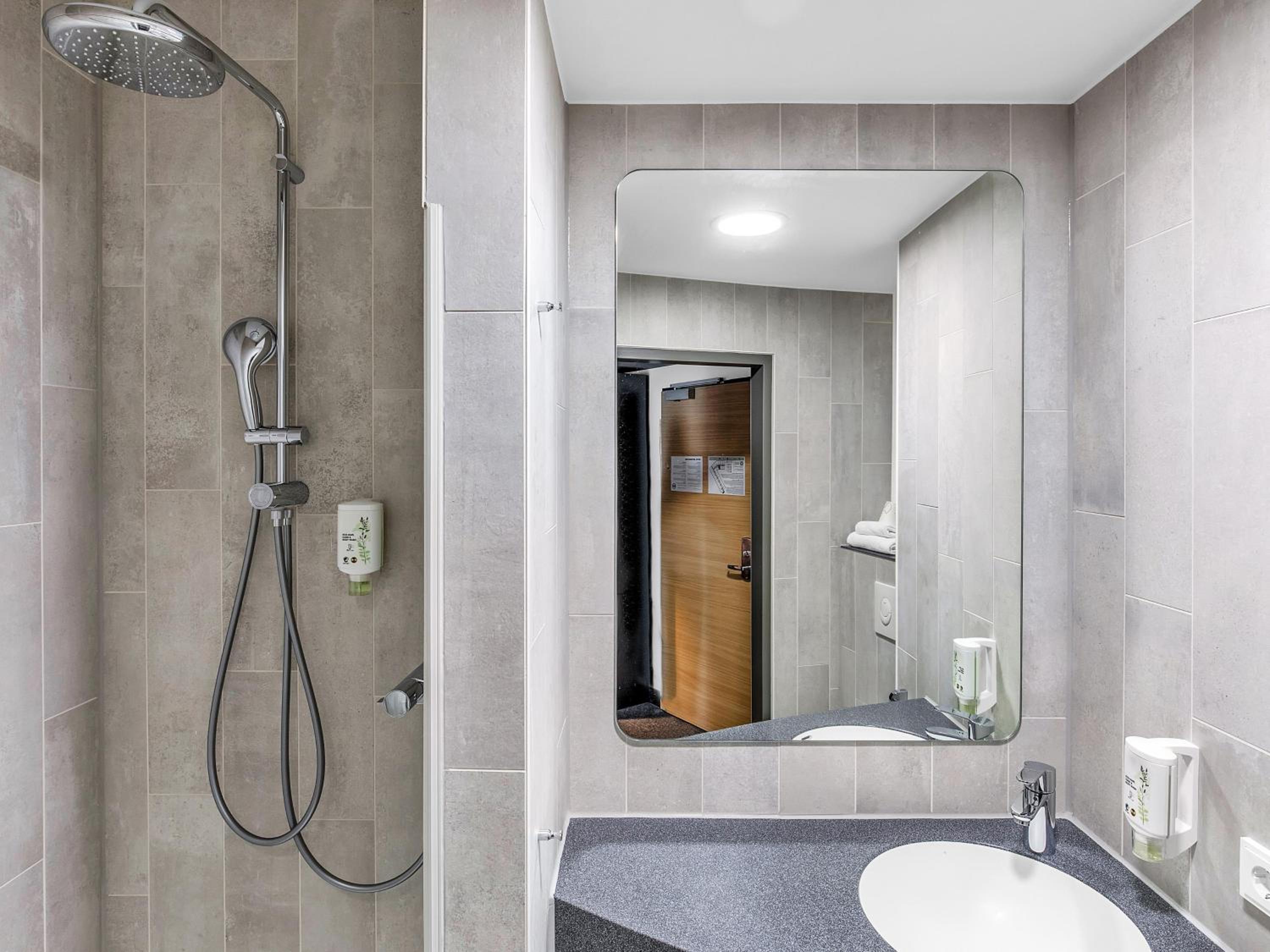 Hamburg Vacations - BB Hotel Hamburg-Harburg - Property Image 15