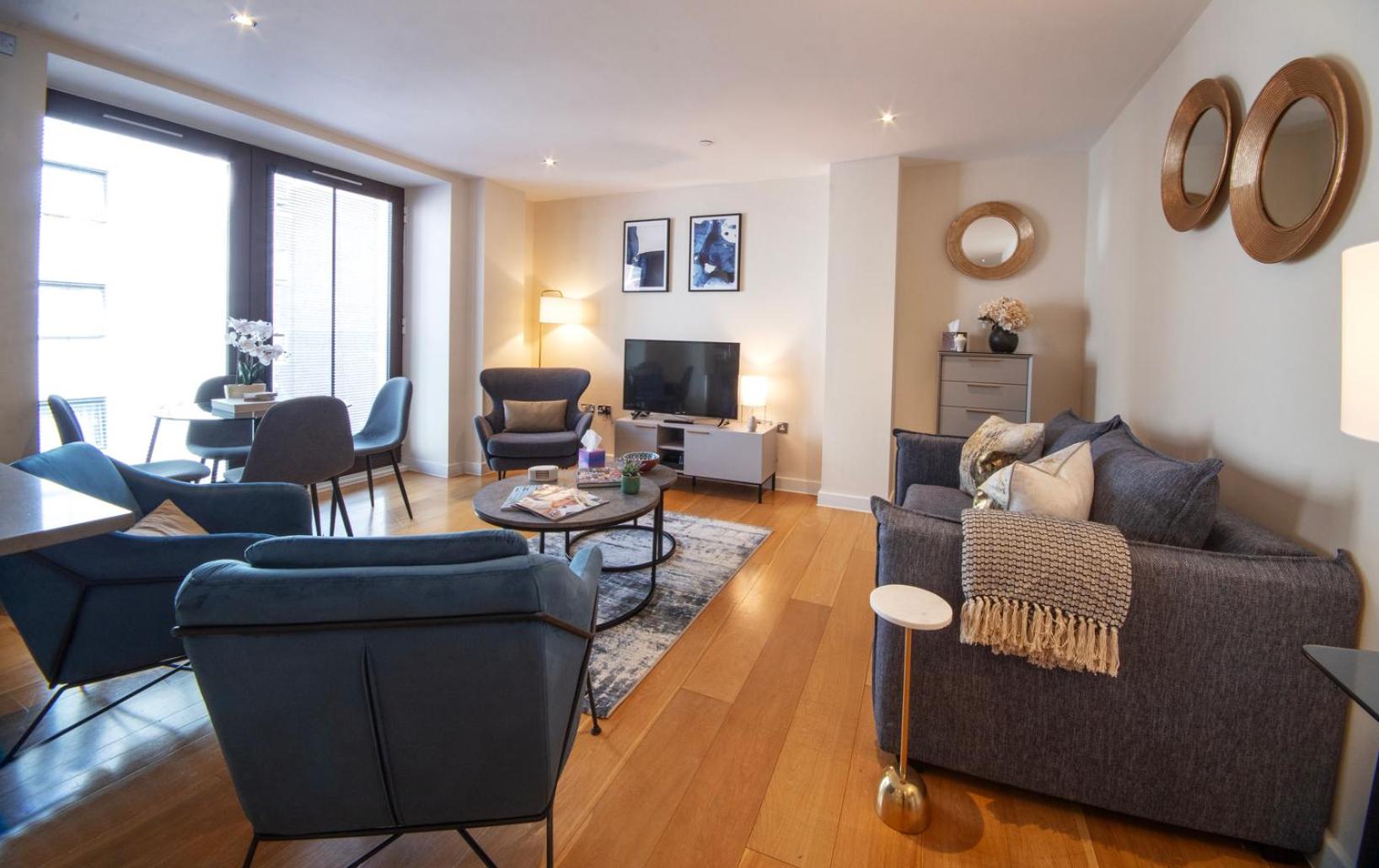 Westminster two bed one bath sleeps 5 with Air-Con
