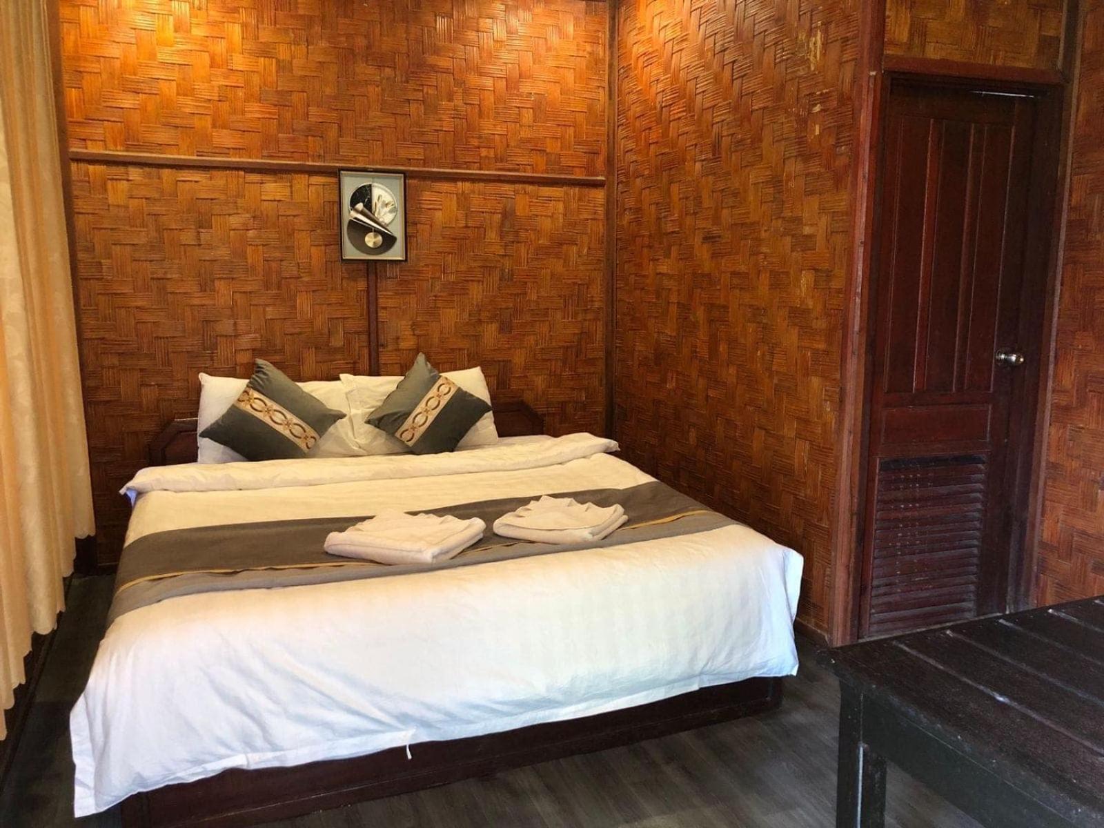 Vang Vieng Bungalows