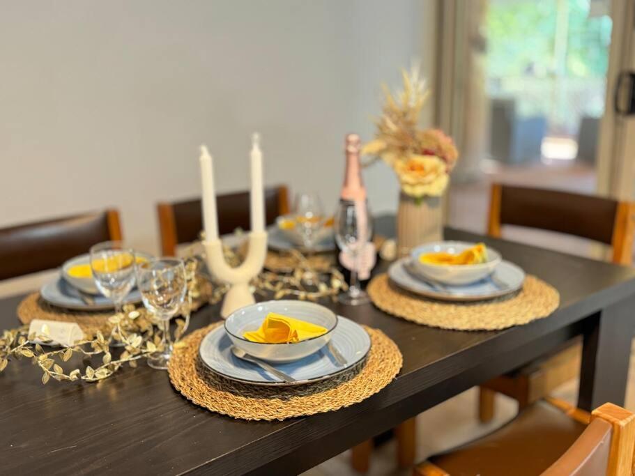 Spacious cottage at Burpengary with Garden view