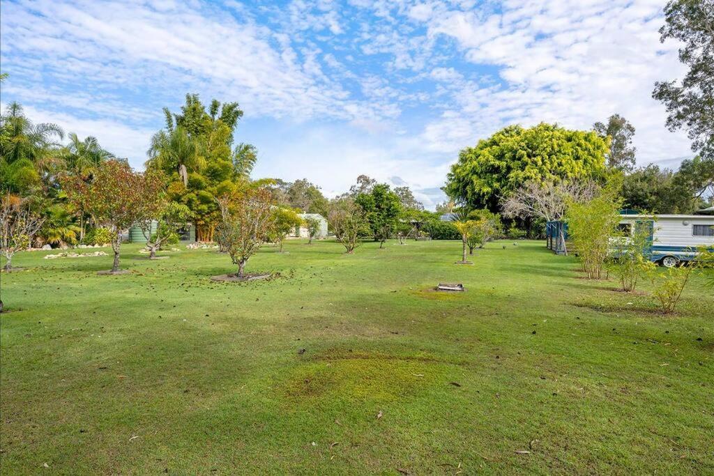 Spacious cottage at Burpengary with Garden view