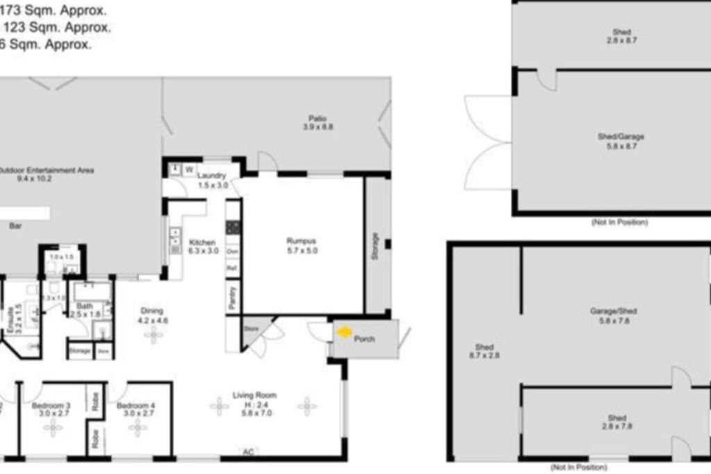 Spacious cottage at Burpengary with Garden view