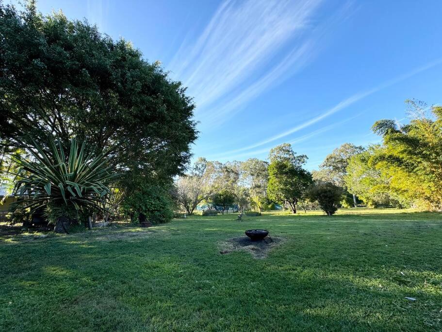 Spacious cottage at Burpengary with Garden view