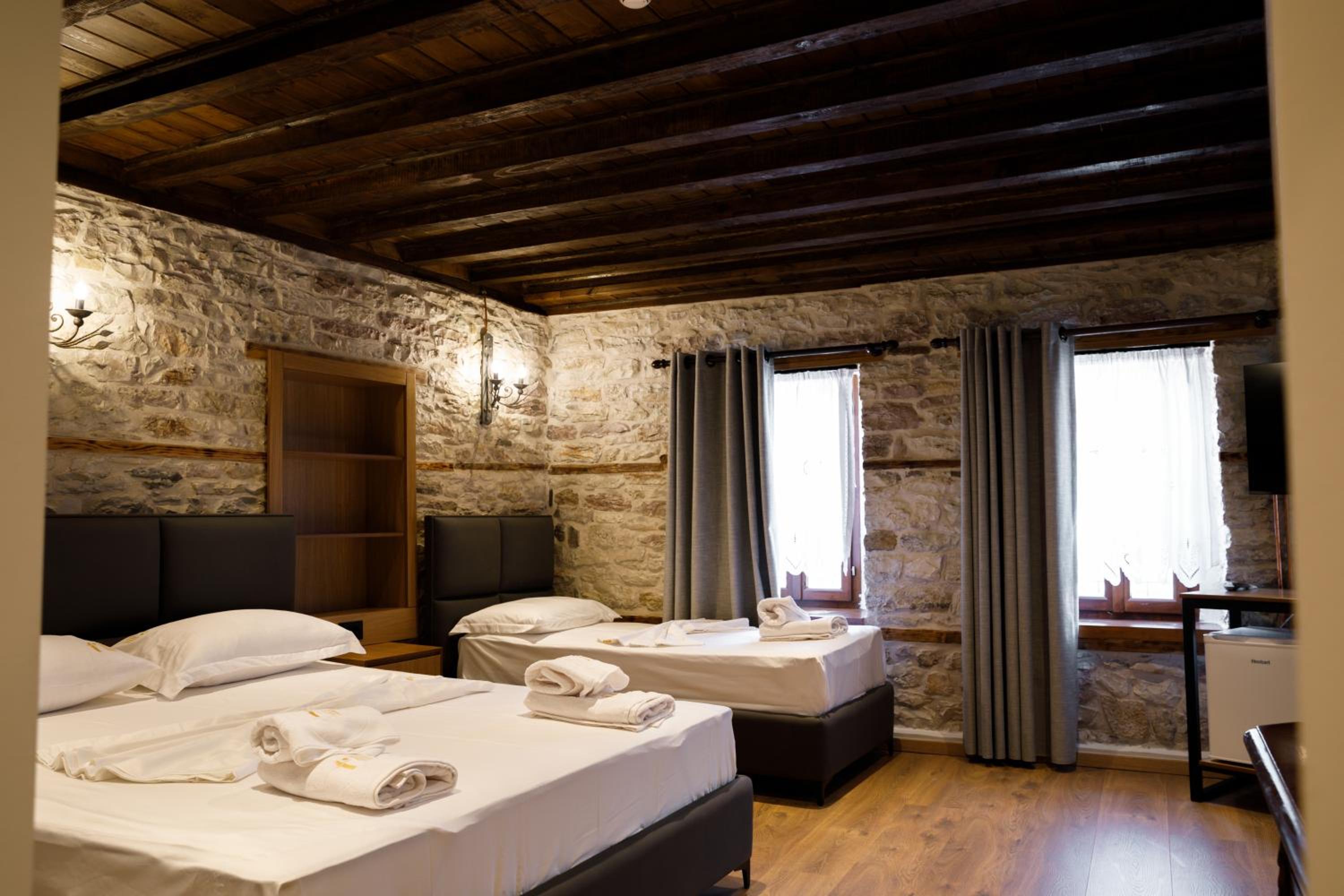Furra Hotel