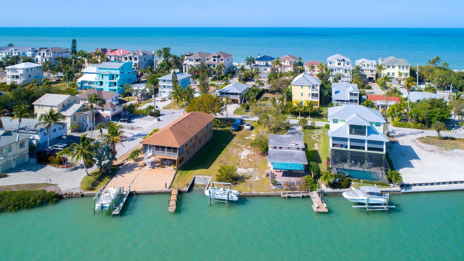 Bonita Bliss Beach House, 3 Bed 2 Bath, Sleeps 6 view 3