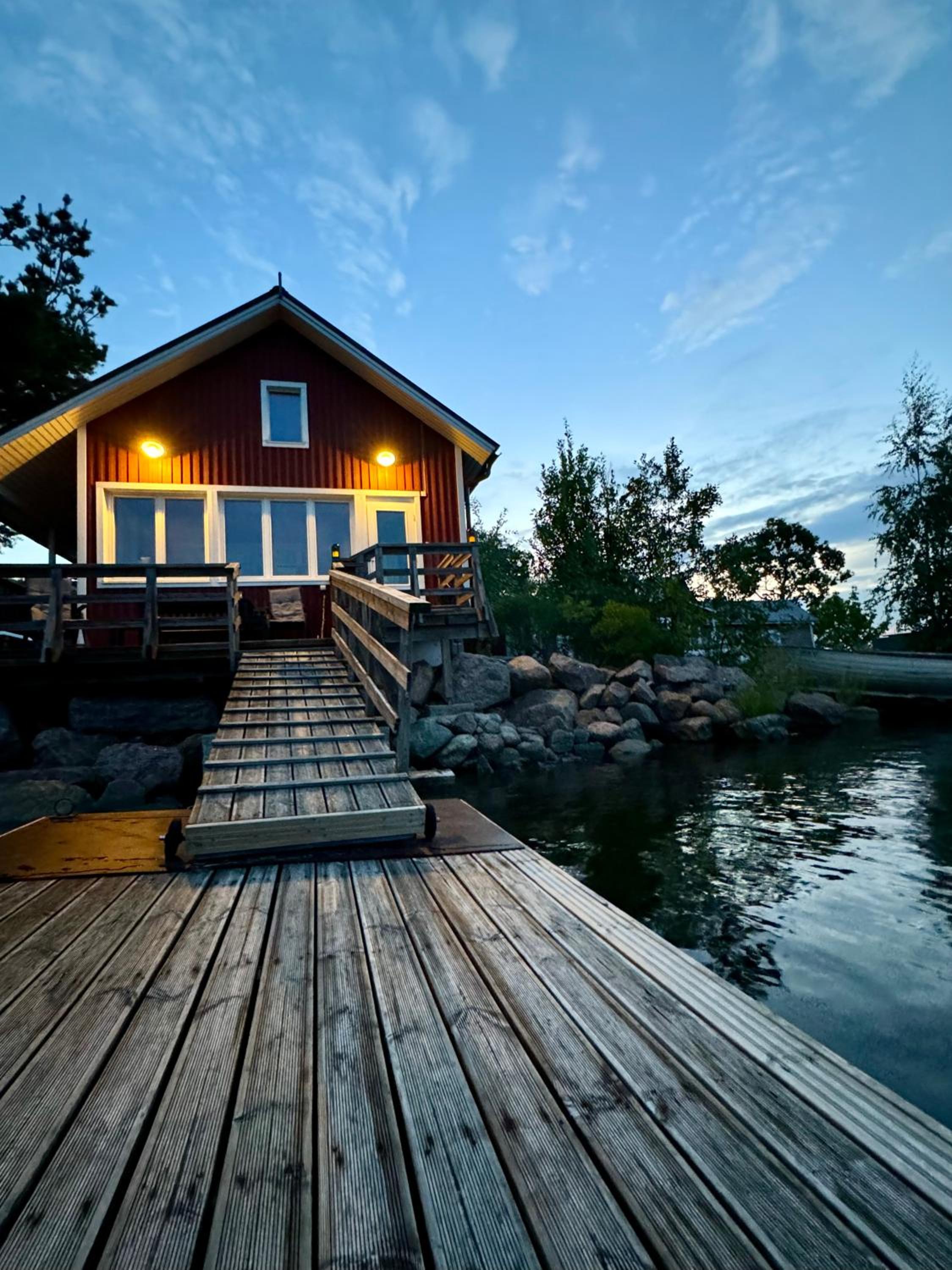 Rantakari Cottage