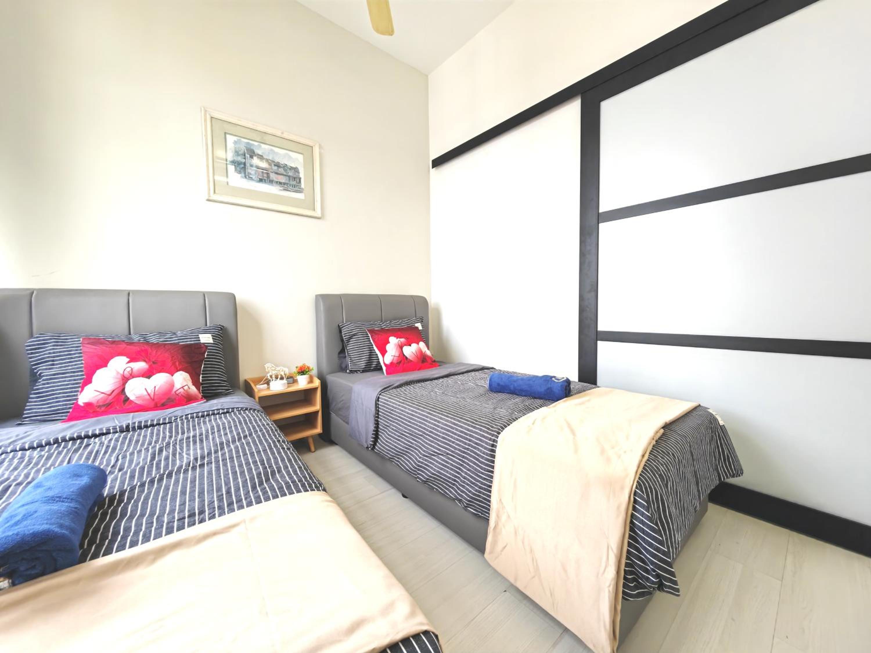 Leisure Sunset Home 2BR 4pax SeaView Town Area photo 8