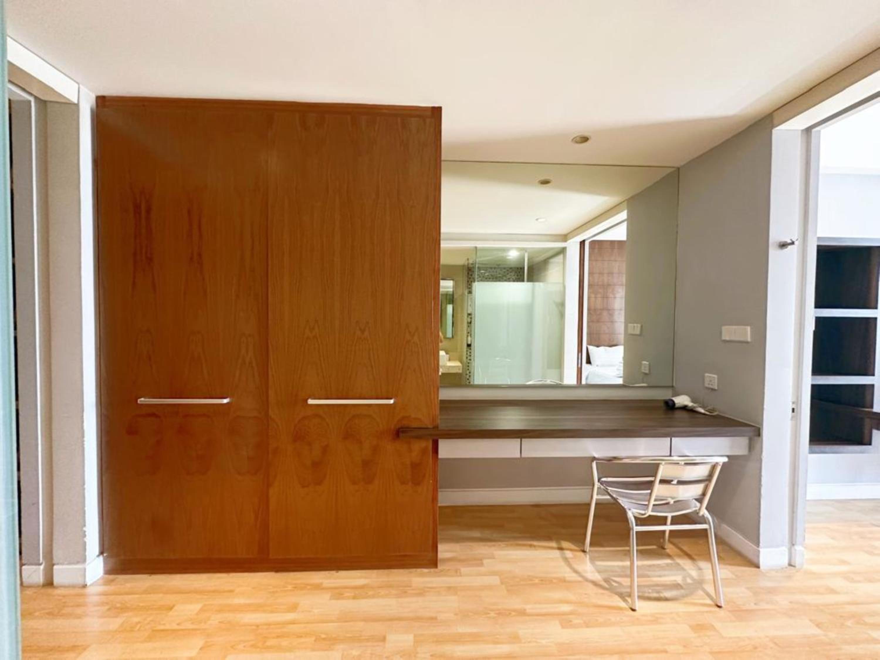 Greystone D' Majestic Place