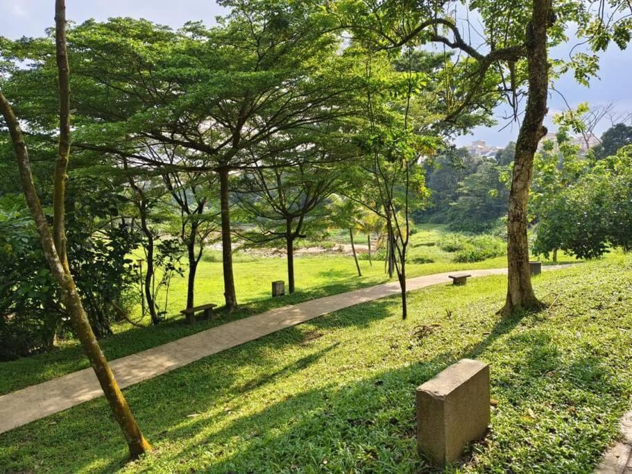 Central Park 2Bedroom with Brand NEW BearBricks