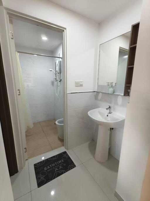 Central Park 2Bedroom with Brand NEW BearBricks