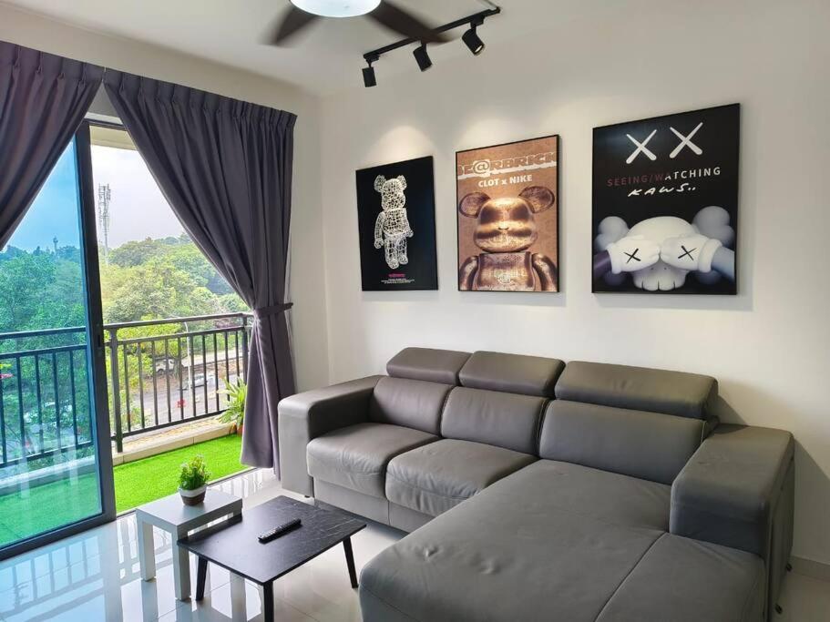 Central Park 2Bedroom with Brand NEW BearBricks