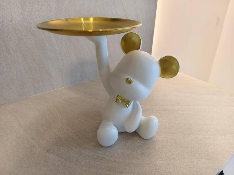 Central Park 2Bedroom with Brand NEW BearBricks