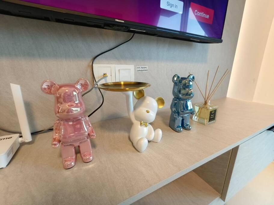 Central Park 2Bedroom with Brand NEW BearBricks