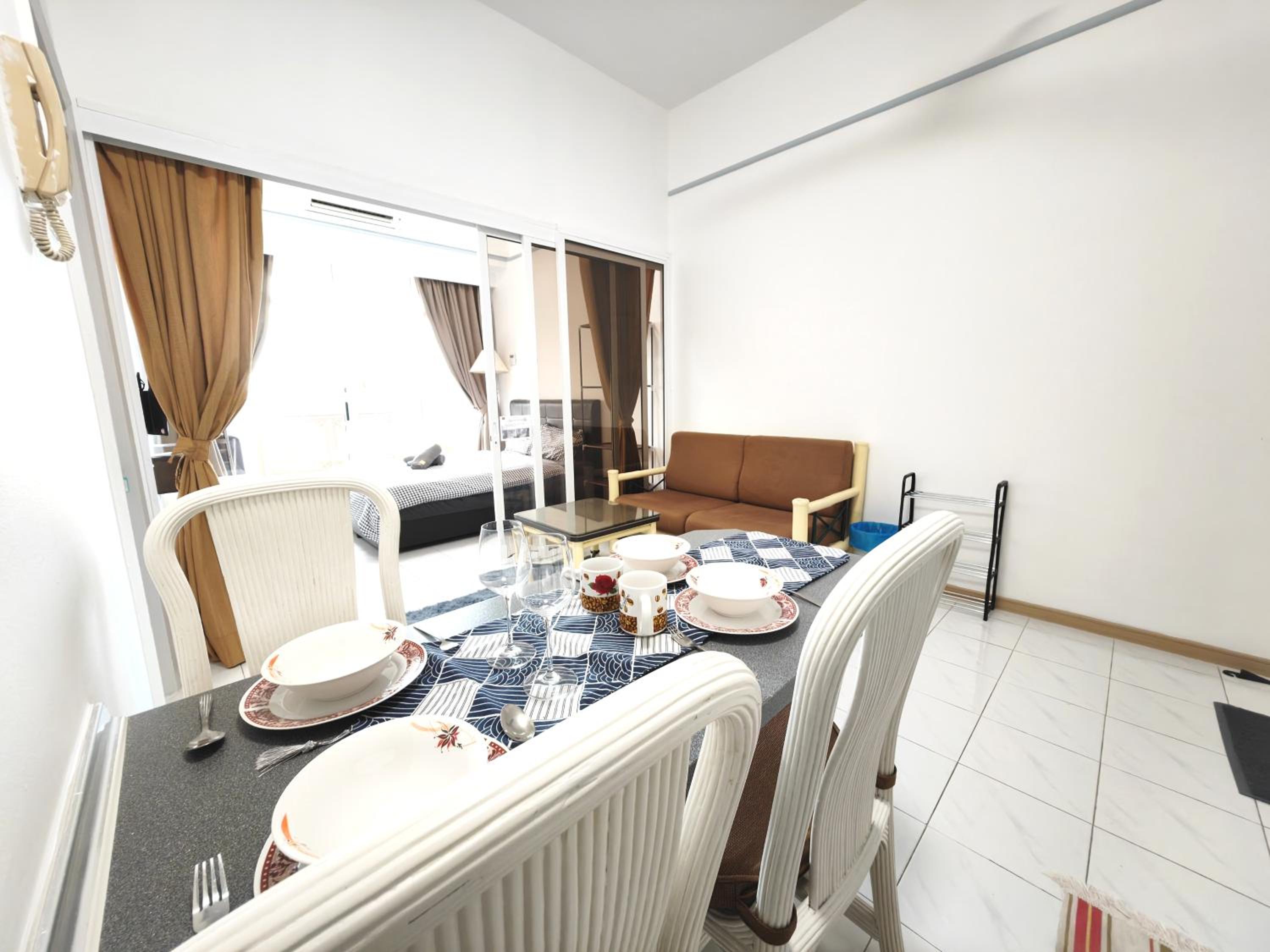 Costa Mahkota Relaxing View 2BR 5pax Town Area photo 8