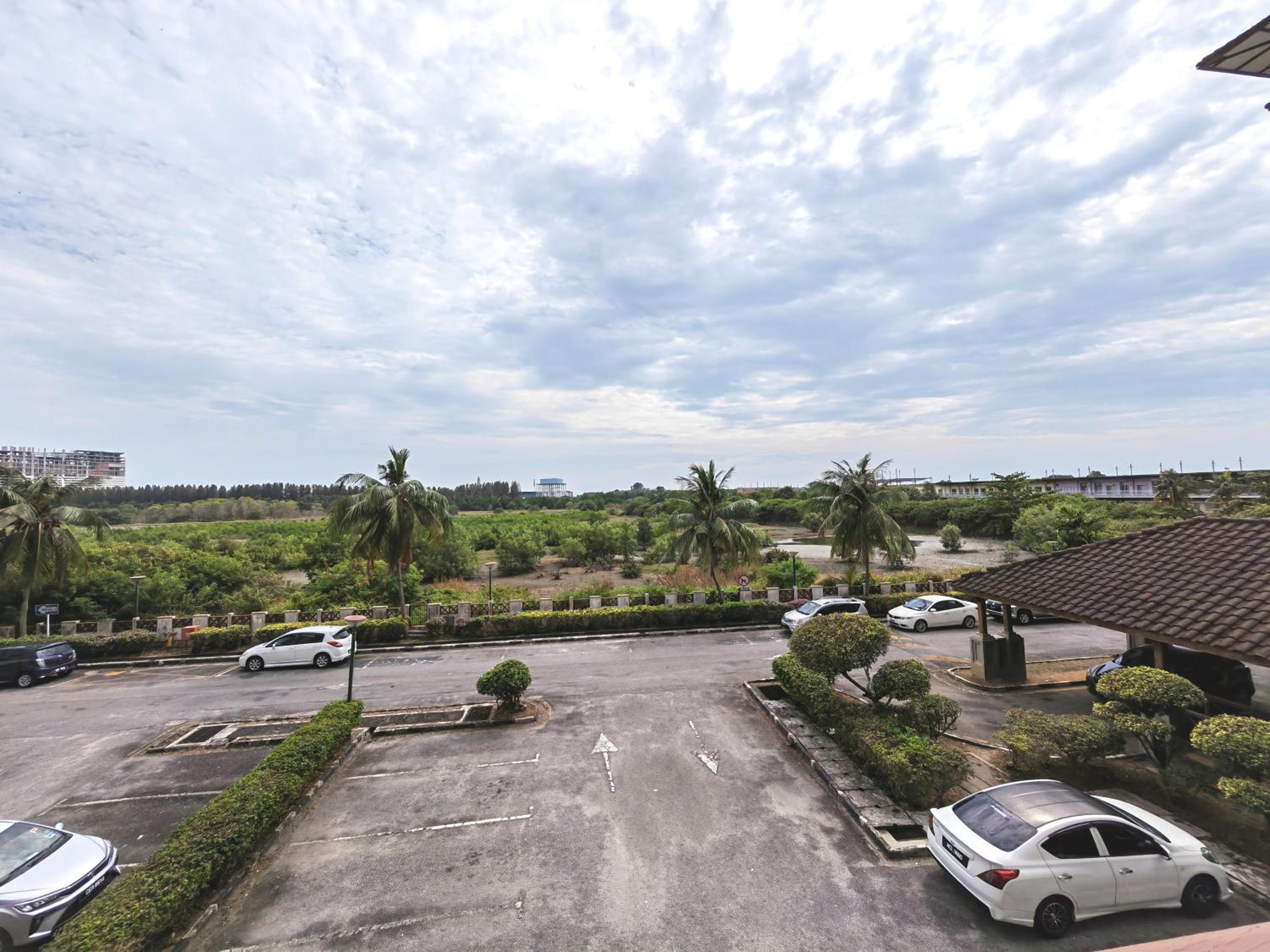 Costa Mahkota Relaxing View 2BR 5pax Town Area photo 5