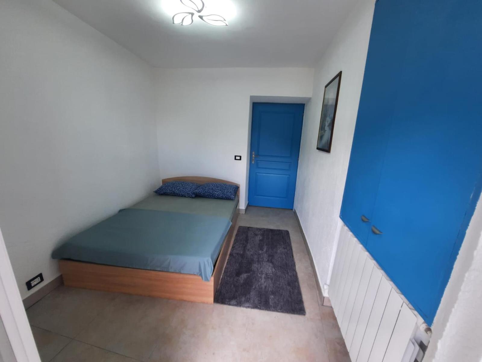 "Blue Villa" with private pool,BBQ in Andora view 4