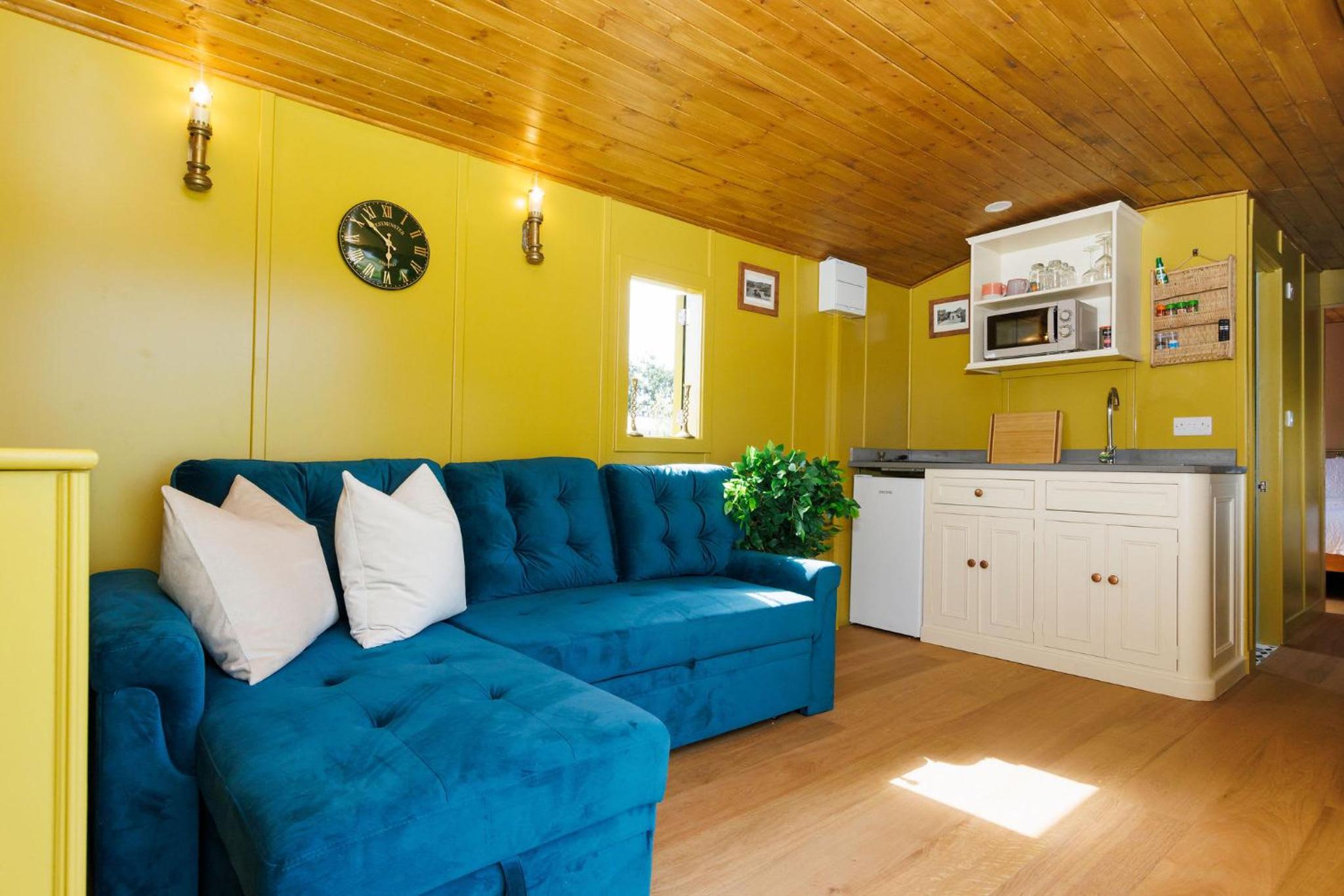 Beautifully Restored WW2 Carriage - Sleeps 6 view 3