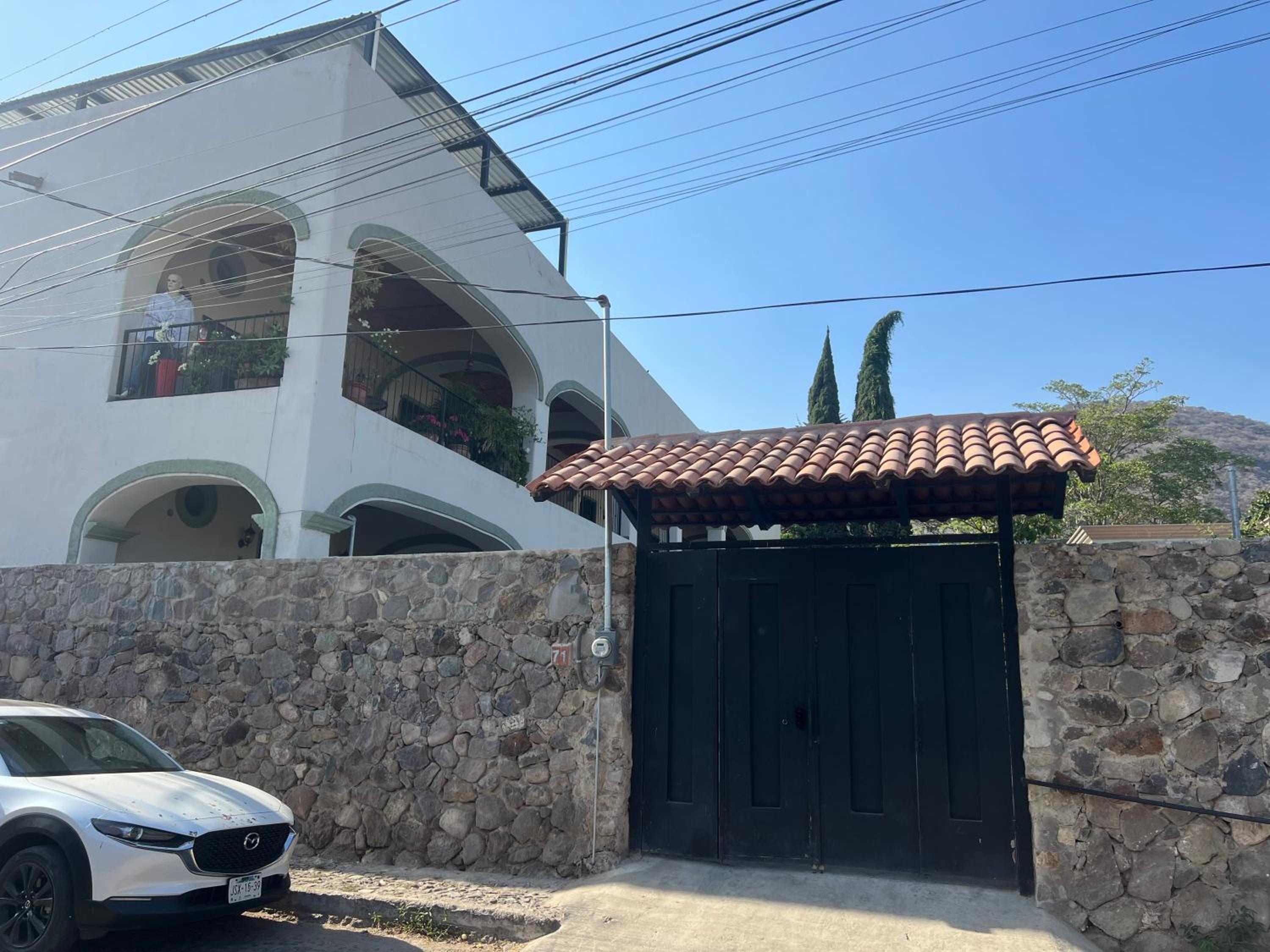 Hotel Ajijic Retreat Studio with Outdoor Salt Water Pool - Image 1