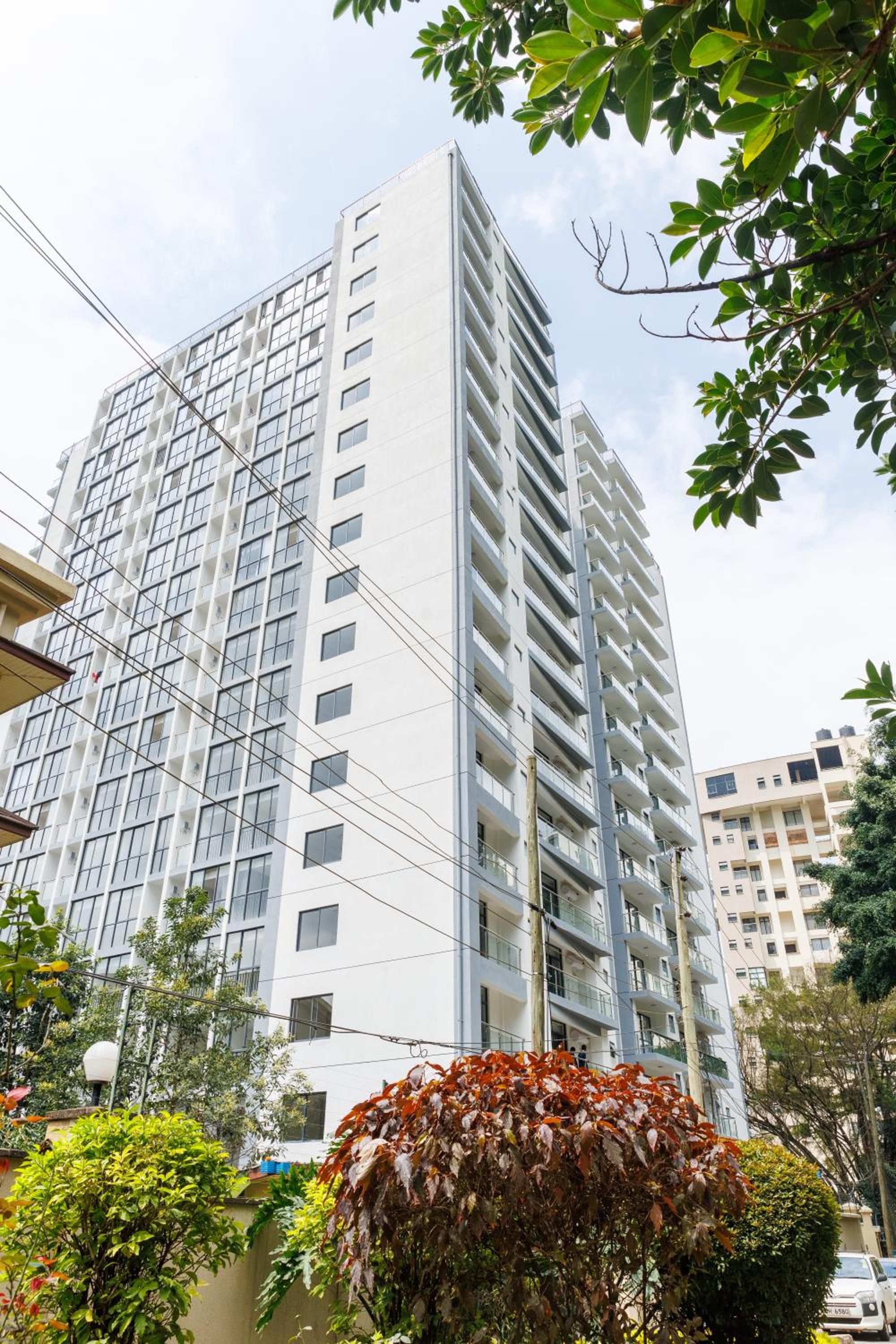 Riverside lux 2bedroom with Skyline views view 4