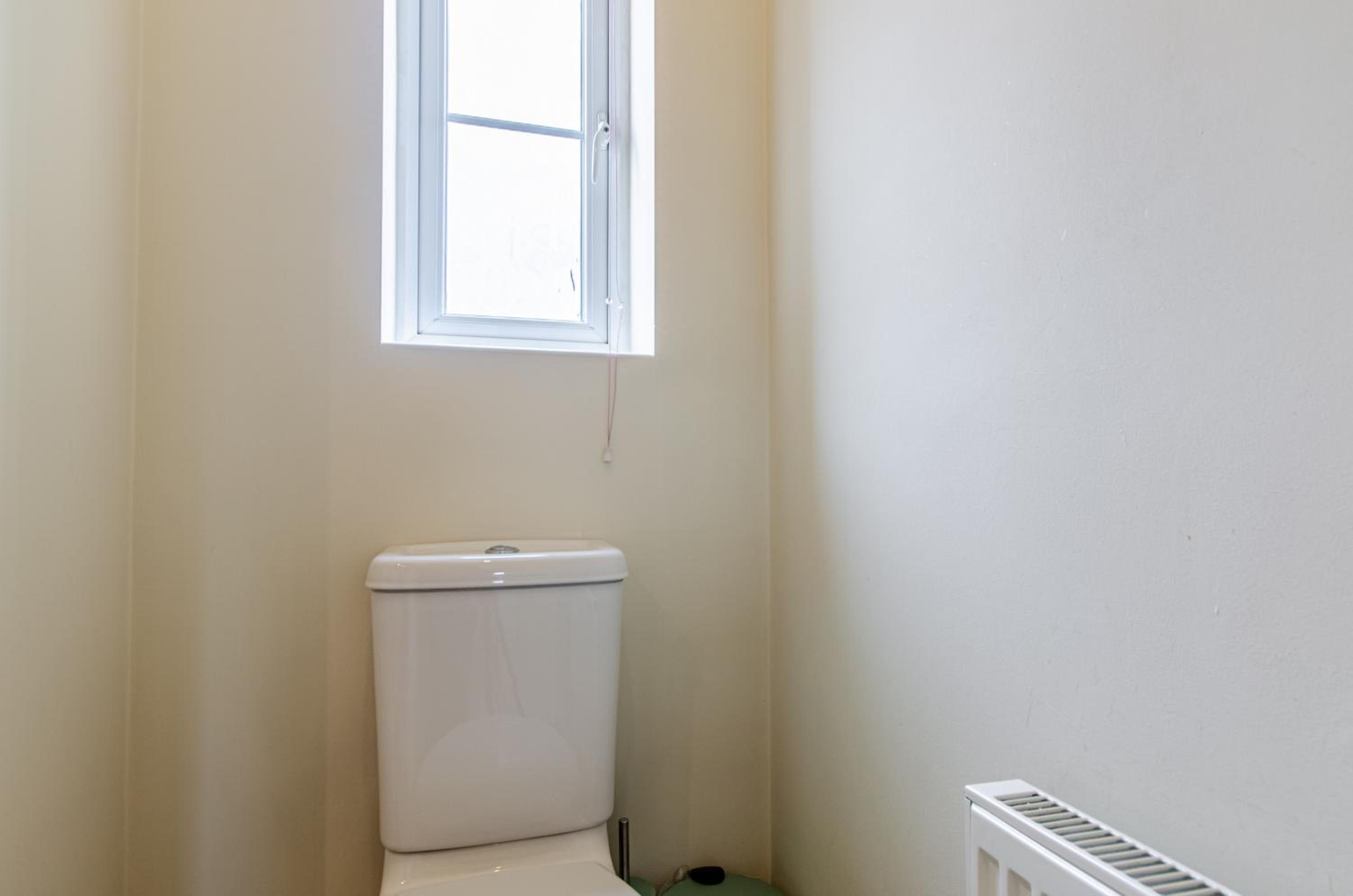 Modern 3BD Townhouse in Tamworth with Ensuite