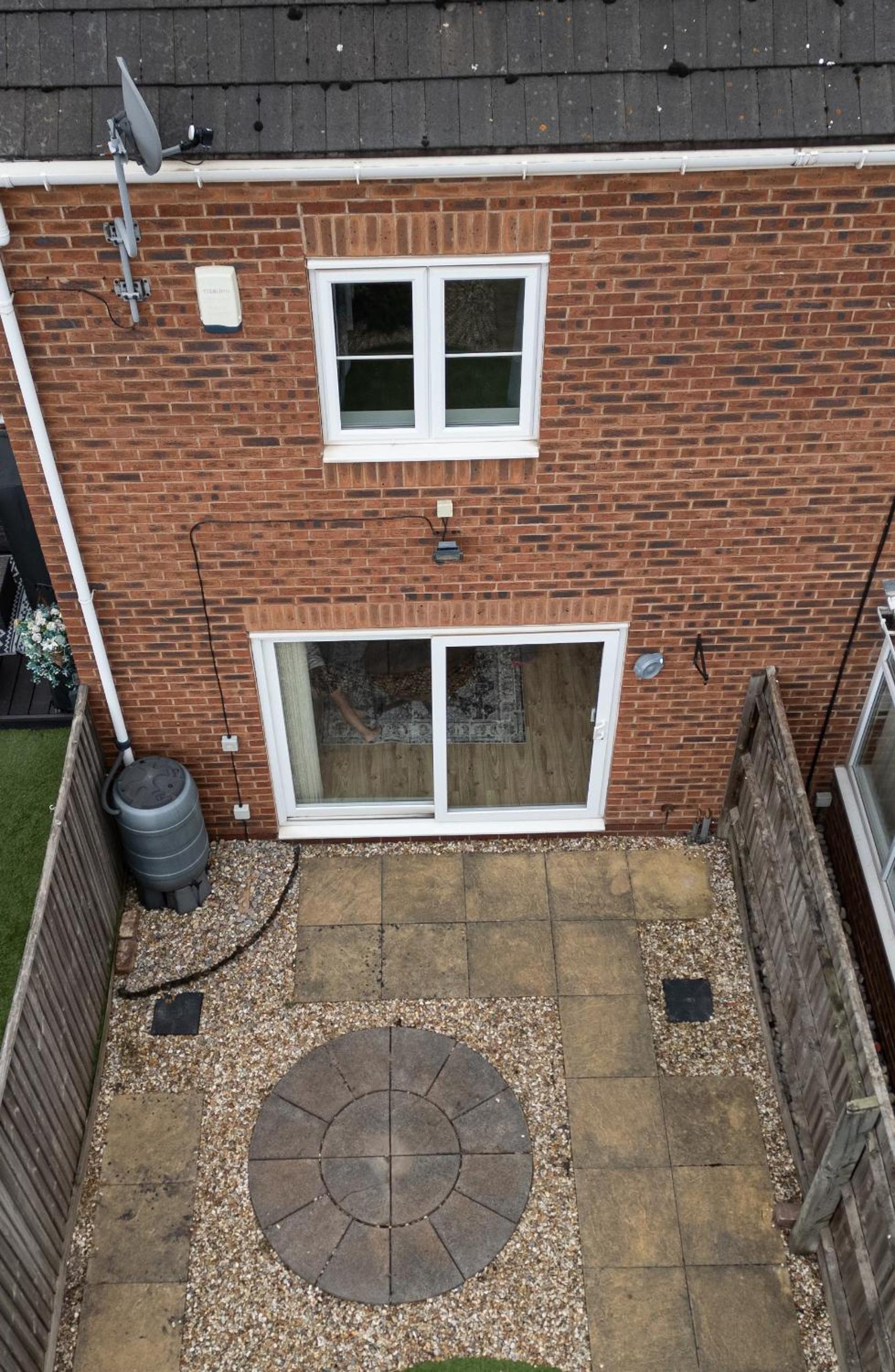 Modern 3BD Townhouse in Tamworth with Ensuite