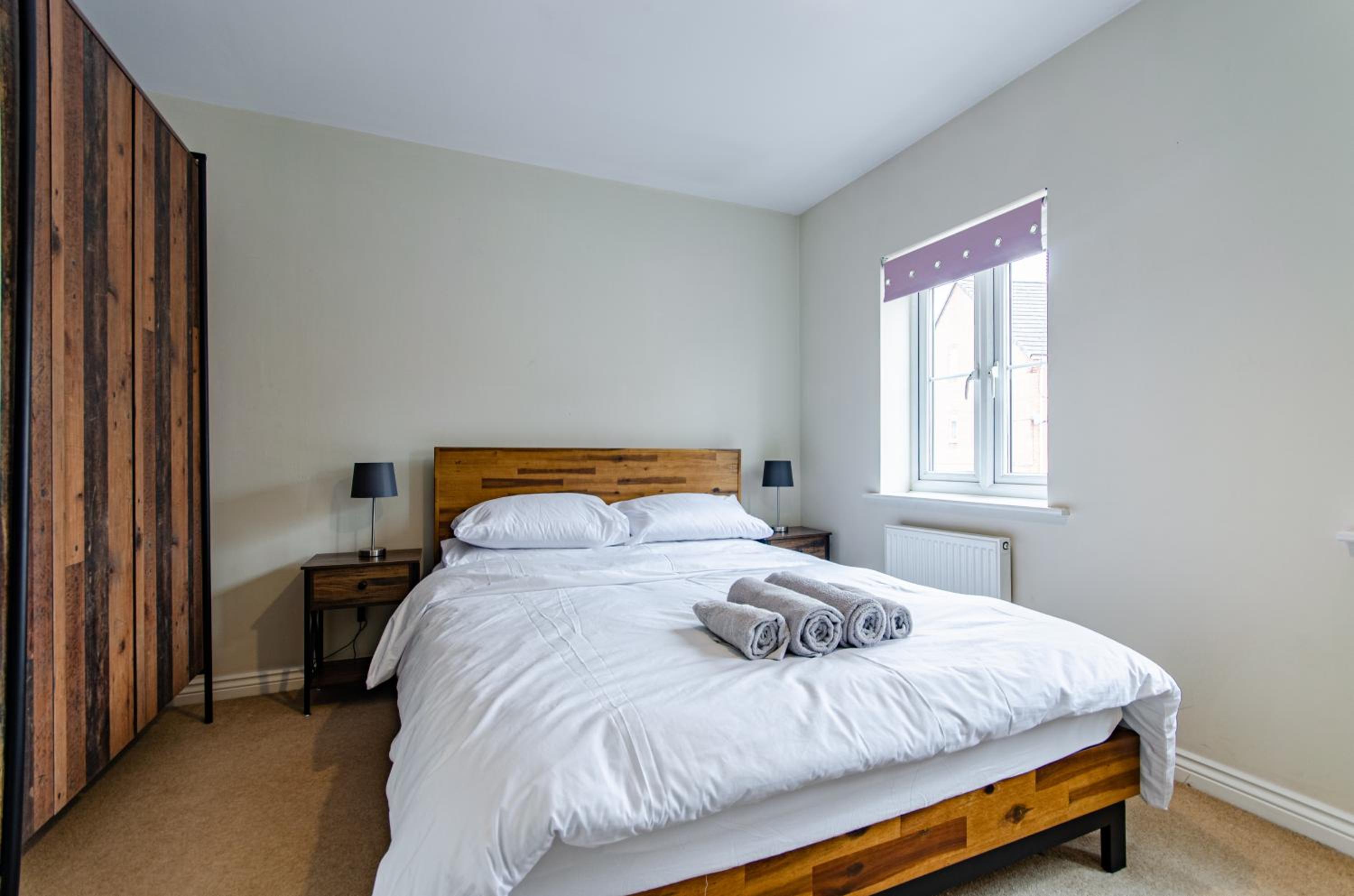 Modern 3BD Townhouse in Tamworth with Ensuite