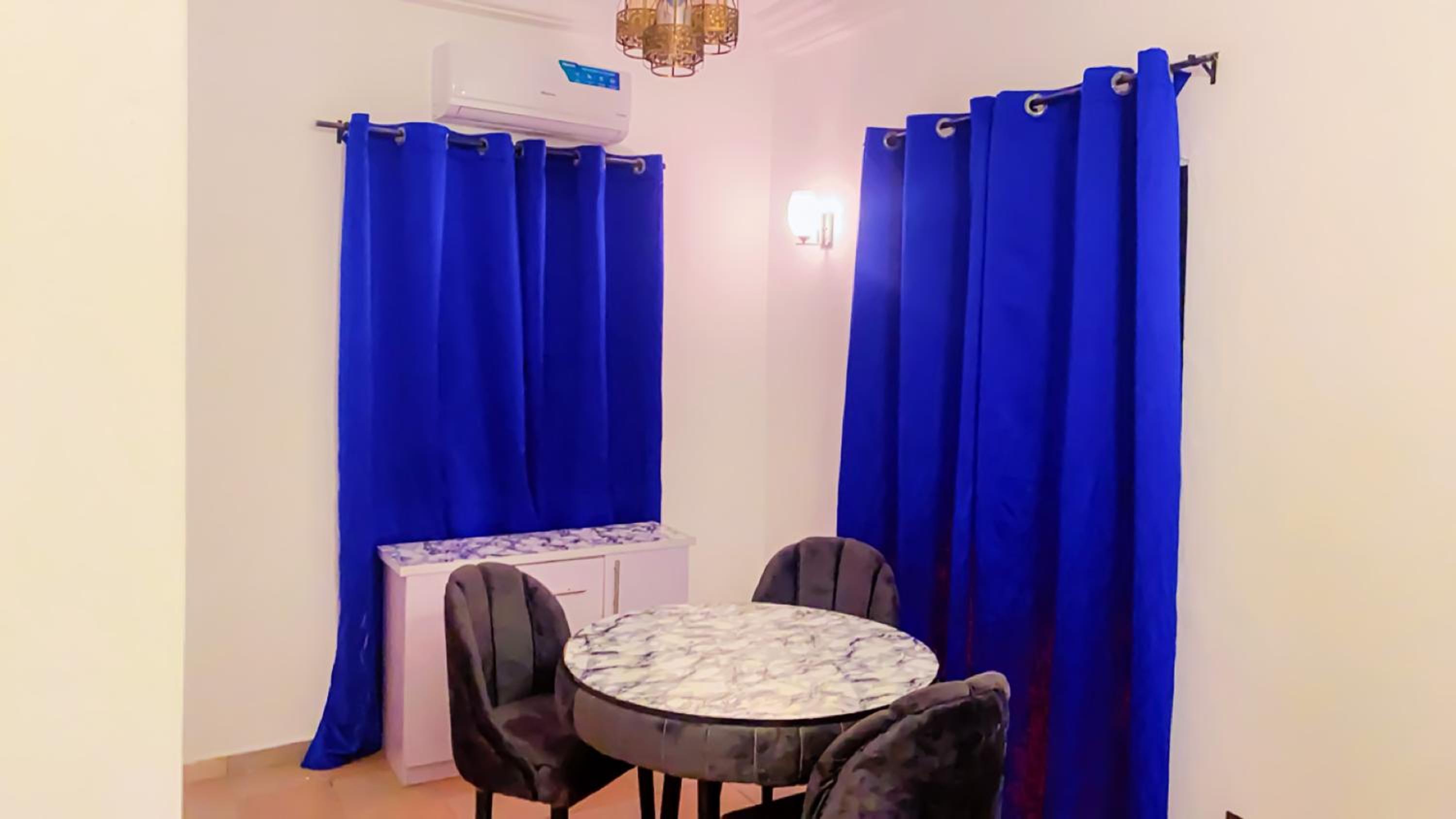 Diamond Apt 2