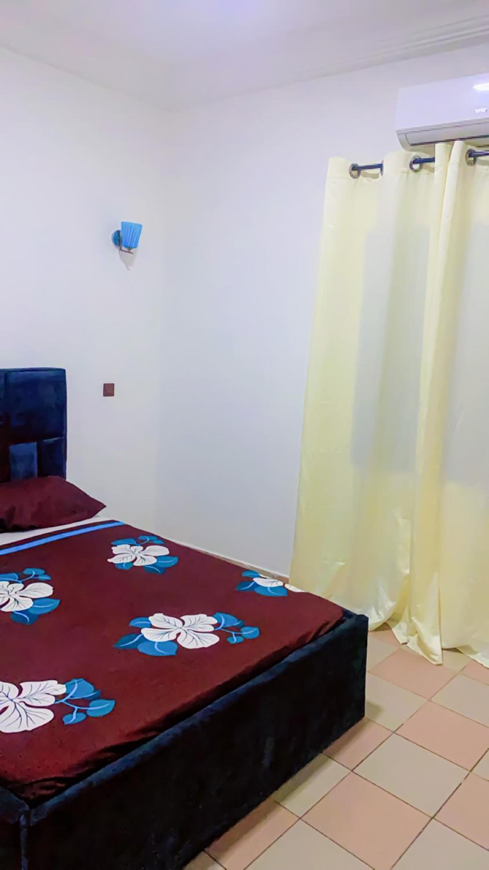 Diamond Apt 2