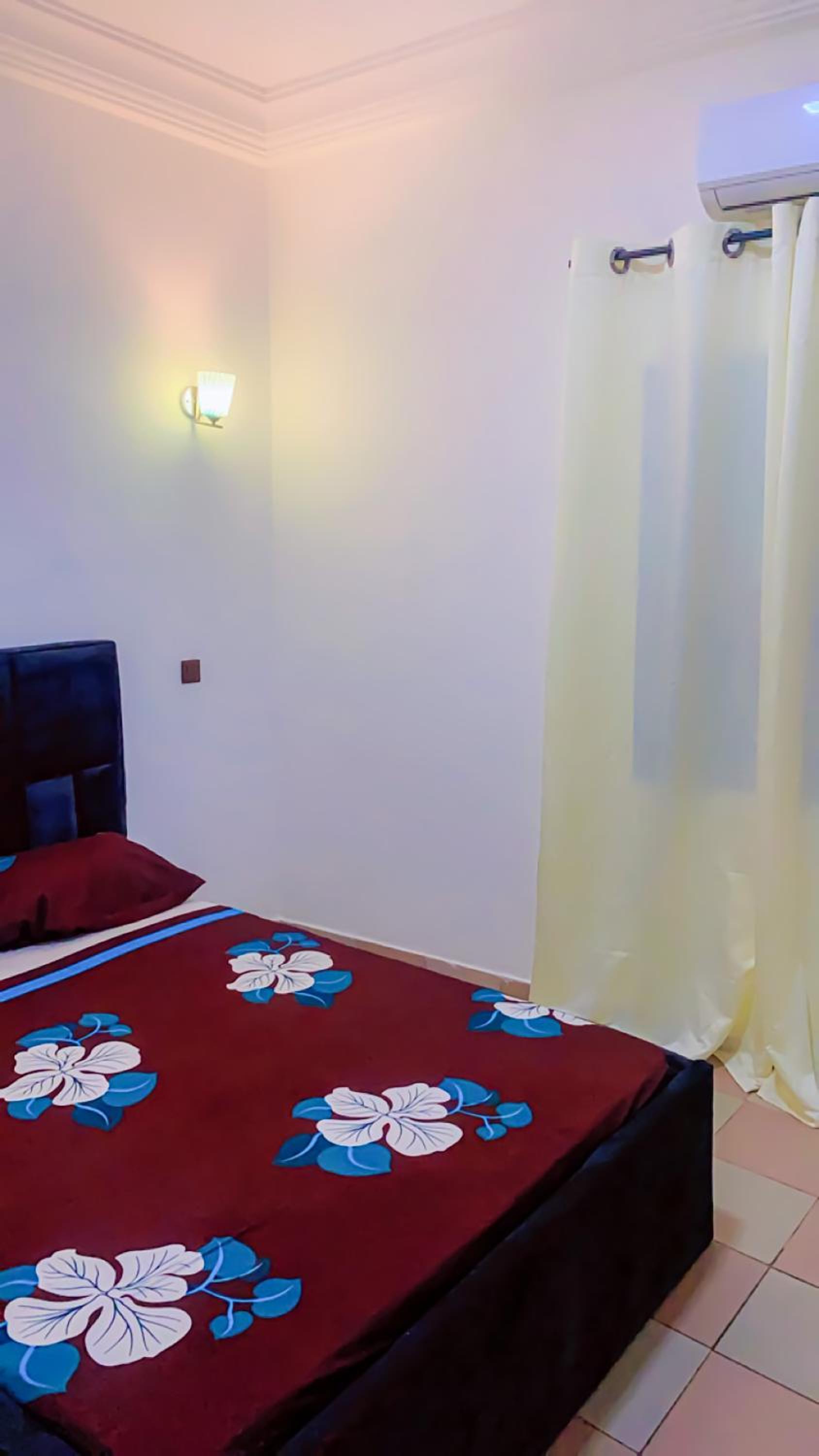 Diamond Apt 2